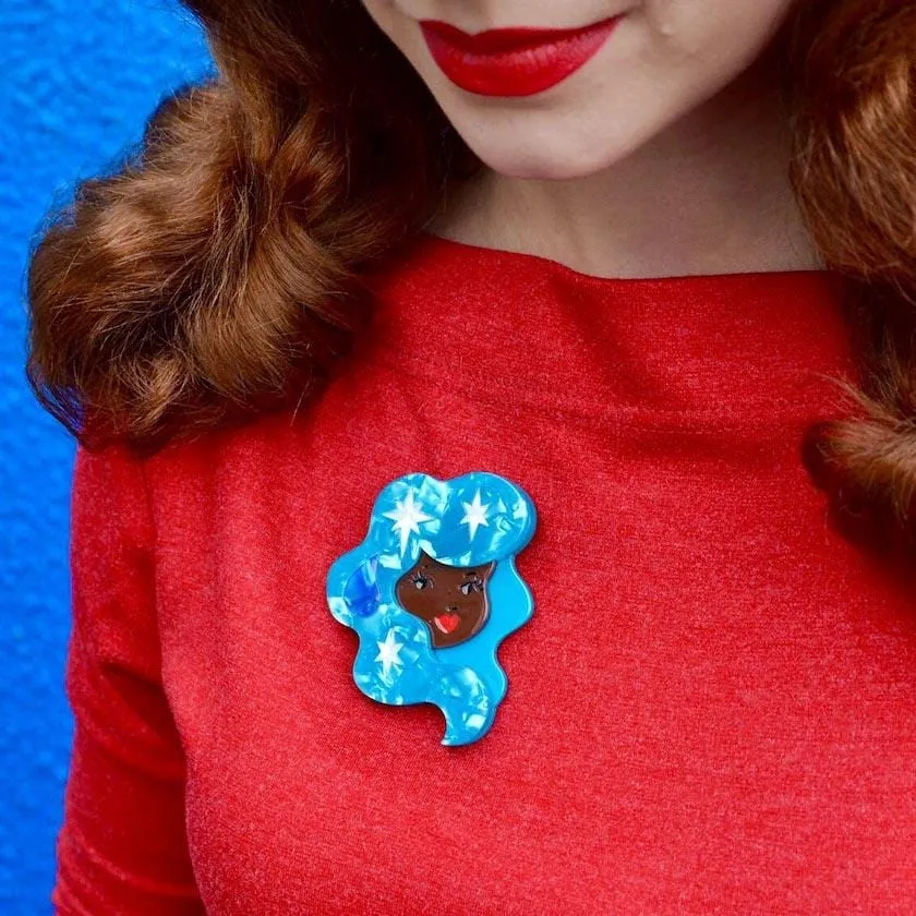 Aquarius the Accepting Brooch