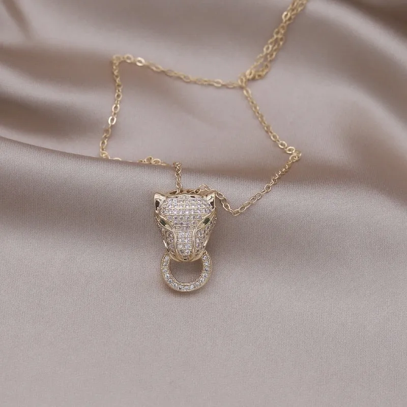 Copper Inlaid Zircon Leopard Pendant Necklace Sexy Clavicle Necklace