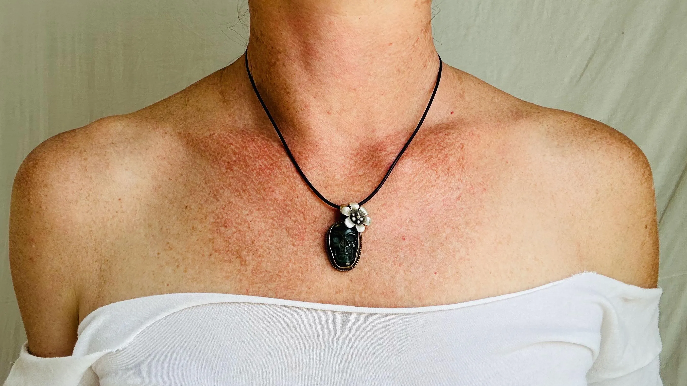 Labradorite Skull Pendant Necklace. Nepalese. 2274