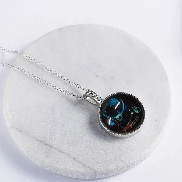Logio - Unique astro necklace