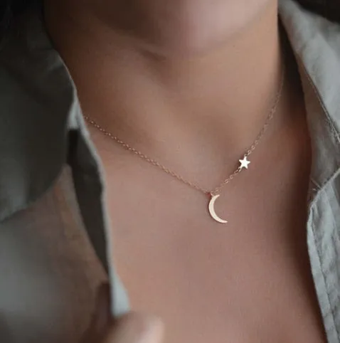Multilayer Crystal Pendant Choker